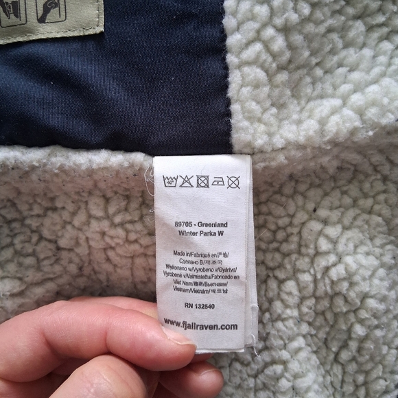 Fjallraven Greenland Parka MEDIUM Navy GUC - Picture 4 of 16